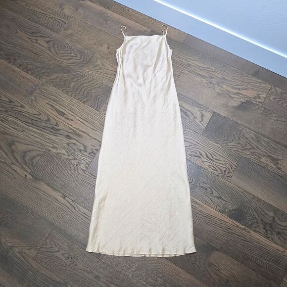 My Time Italy Linen Blend Square Neck Spaghetti Strap Maxi Slip Dress in Beige - Picture 8 of 12